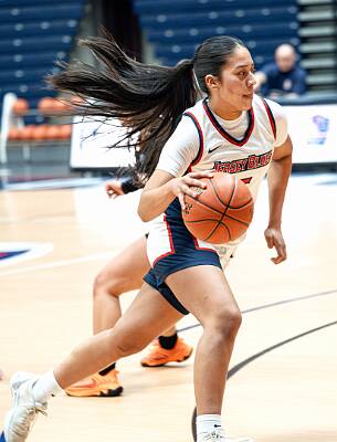 21: BrookdaleBasketball_2026-21