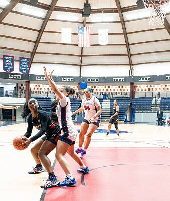 59: BrookdaleBasketball_2026-59