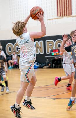 11: ptPleasantBasketball-11