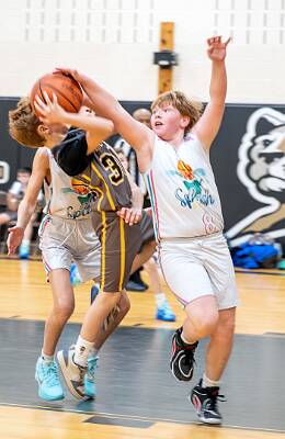 37: ptPleasantBasketball-37