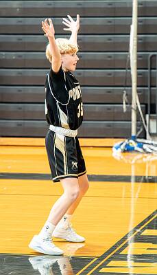 46: ptPleasantBasketball-158