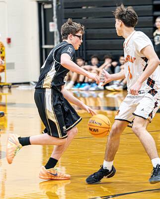 39: ptPleasantBasketball-105