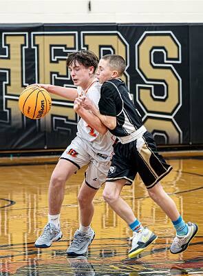 12: ptPleasantBasketball-78