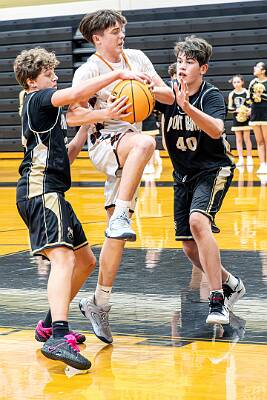 23: ptPleasantBasketball-89