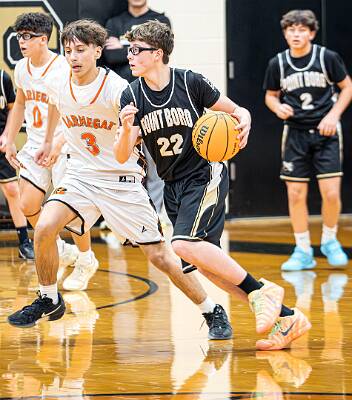 30: ptPleasantBasketball-96